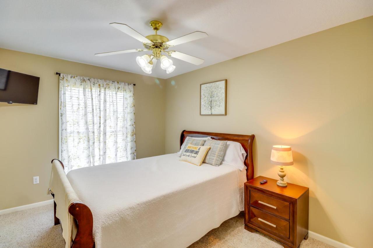 Charming Edgemont Home With Deck And Lake Views! Fairfield Bay Exterior foto