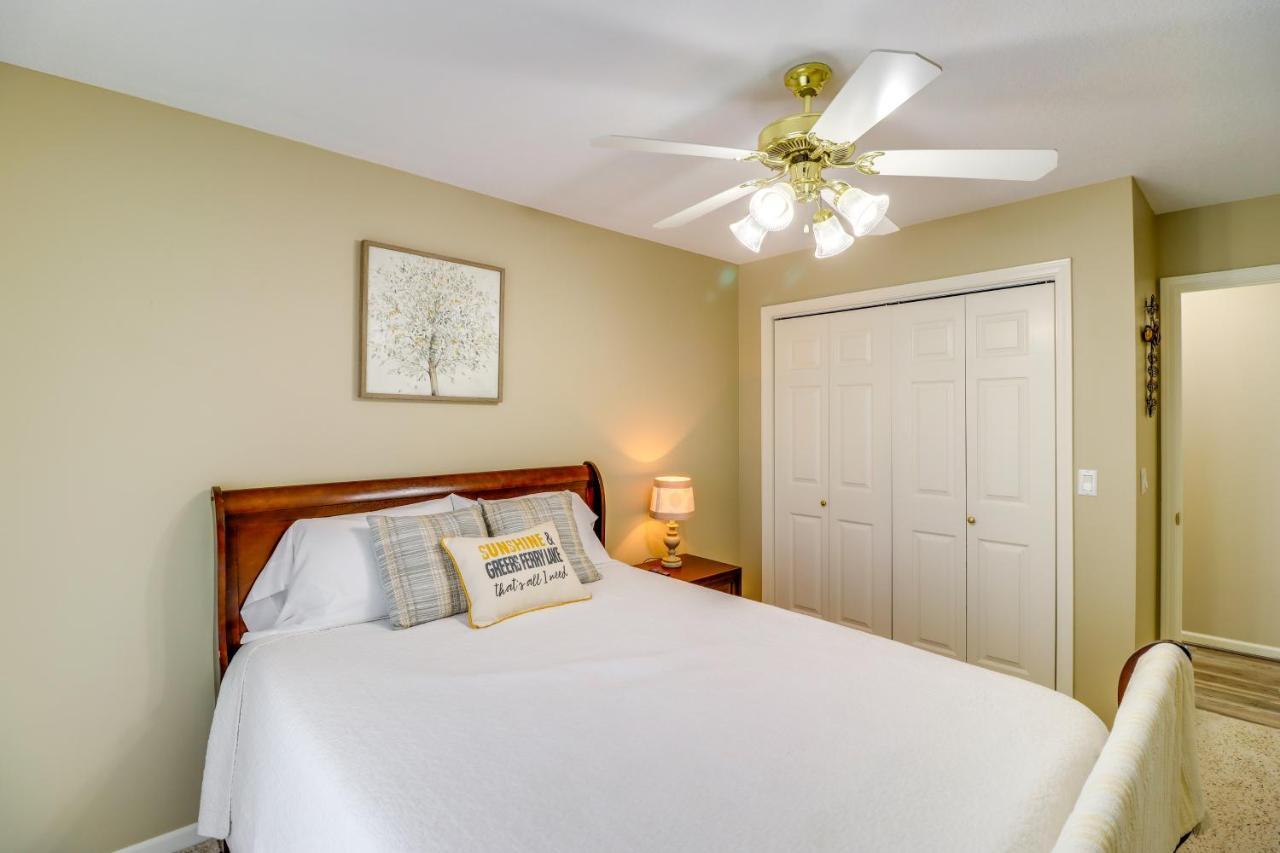 Charming Edgemont Home With Deck And Lake Views! Fairfield Bay Exterior foto